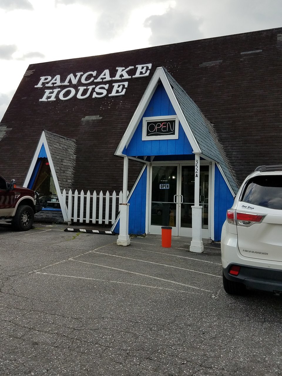 Frontier Pancake House